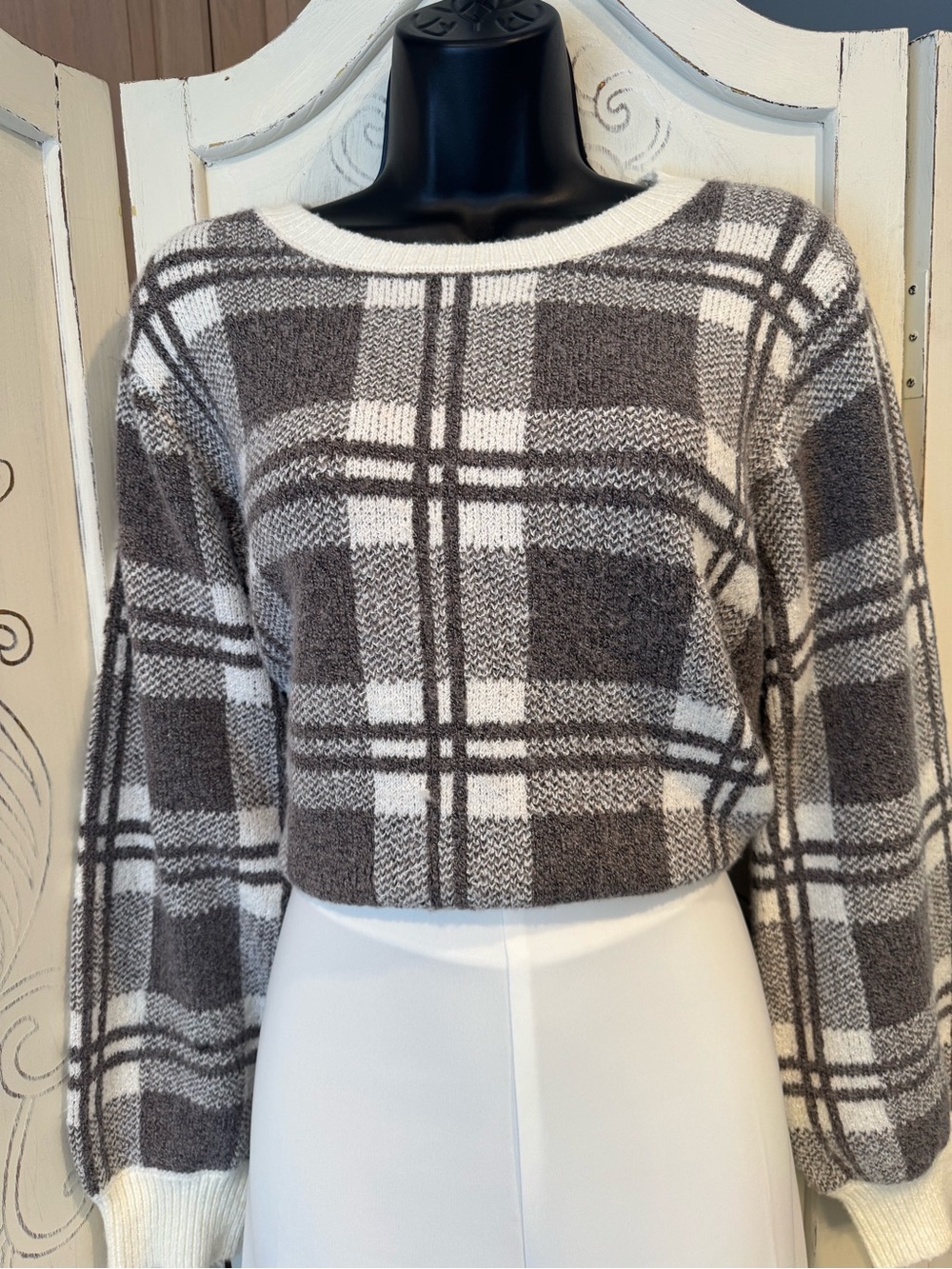 Plaid Cropped Knit Sweater - Brown & Cream